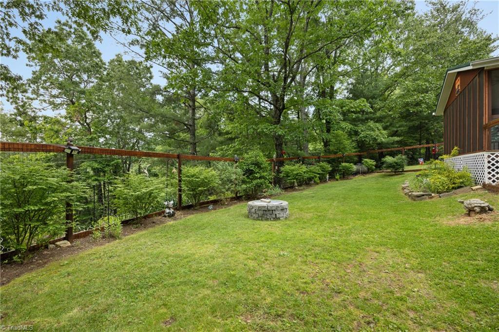 5928 Sheets Gap Road, Millers Creek, North Carolina image 8
