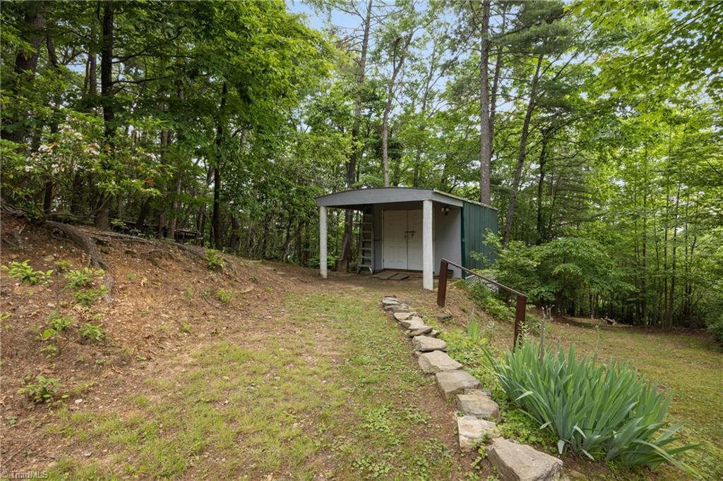 5928 Sheets Gap Road, Millers Creek, North Carolina image 11