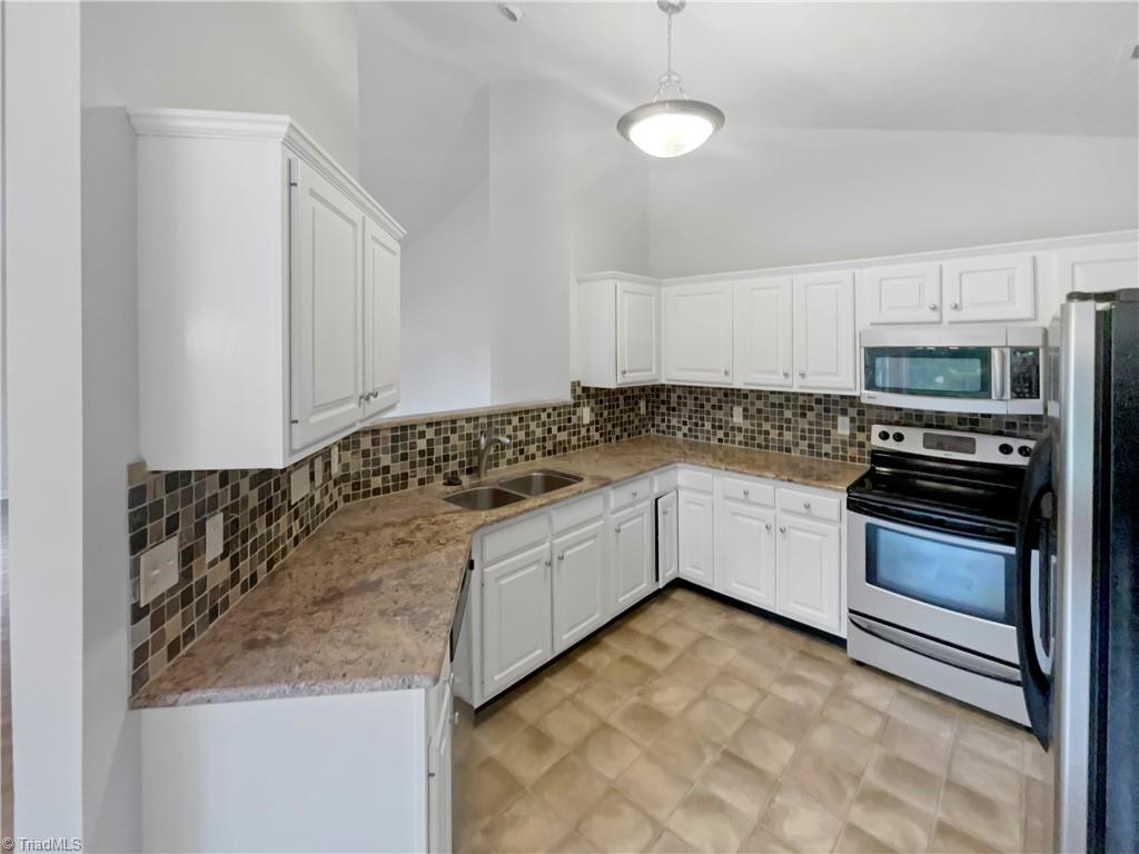 7 Crestbrook Court, Greensboro, North Carolina image 11