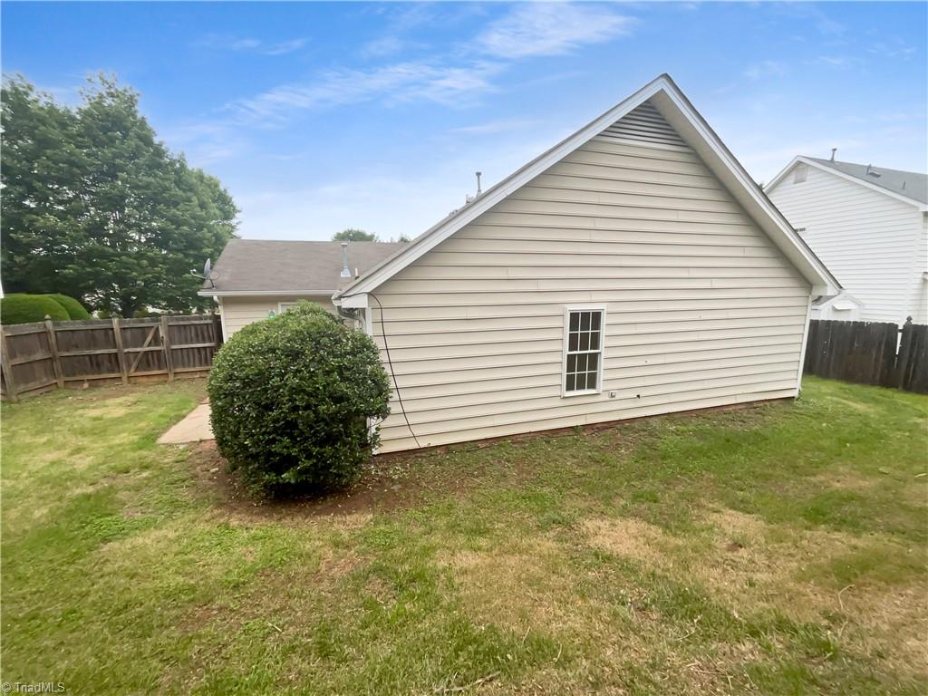 7 Crestbrook Court, Greensboro, North Carolina image 8