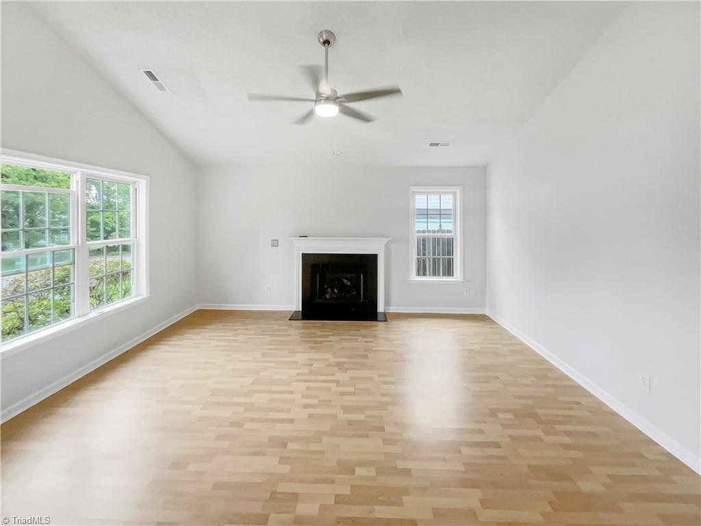 7 Crestbrook Court, Greensboro, North Carolina image 3