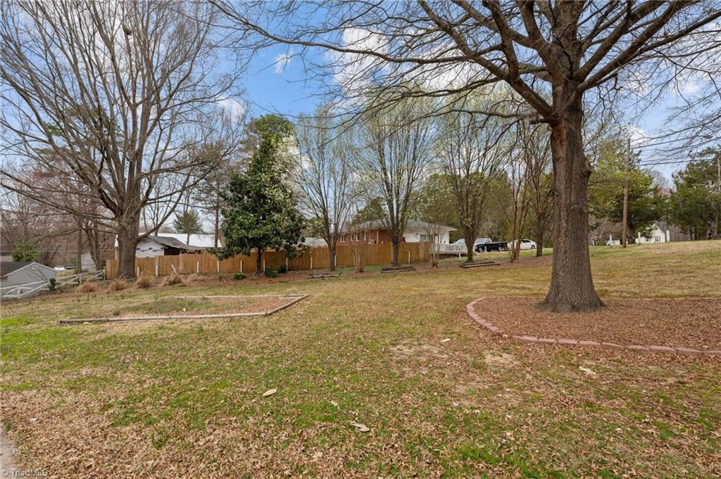 116 Ridgeway Road, Thomasville, North Carolina image 4