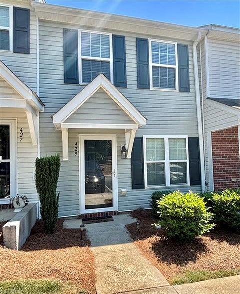 Townhouse For Sale - 429 Mourning Dove Terrace<br/> Greensboro, NC 27409
