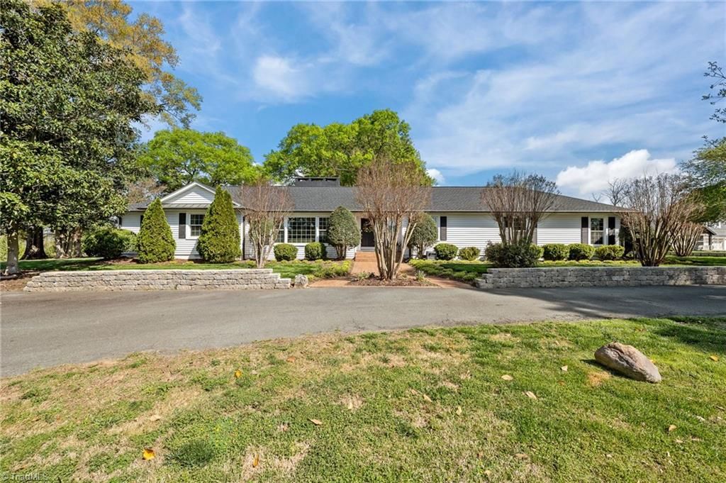 Photo of 1822 Cherry Lane, Haw River, NC 27258 (MLS # 1214219)