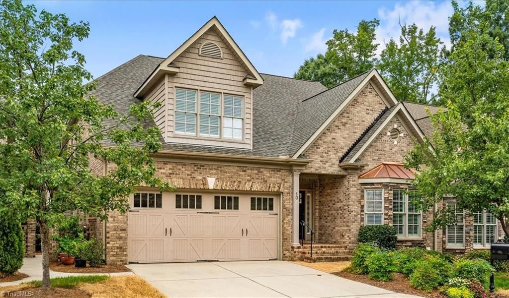 Photo of 10 Blakeney Place, Greensboro, NC 27408 (MLS # 1191858)
