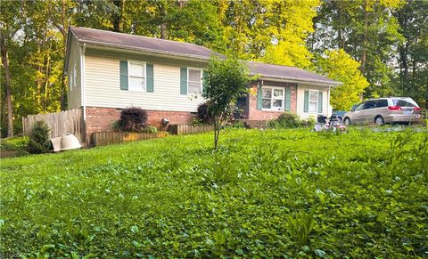 3420 Deerbrook Drive Yadkinville NC 27055