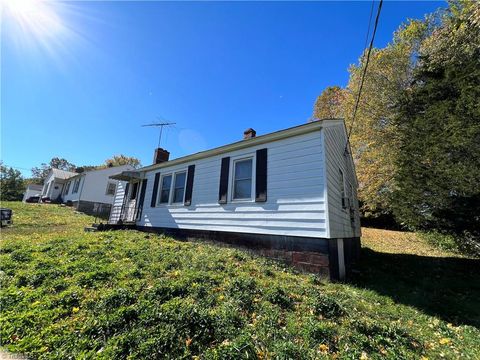 A home in Mount Airy