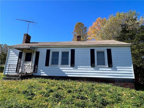 A home in Mount Airy