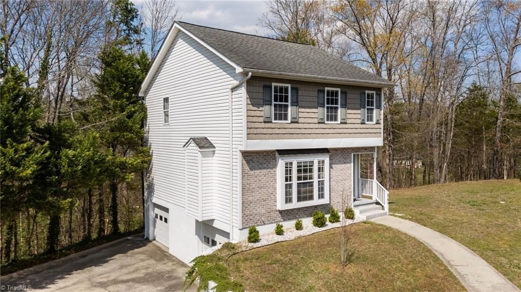 Photo of 165 Heather Court, Mocksville, NC 27028 (MLS # 1213777)