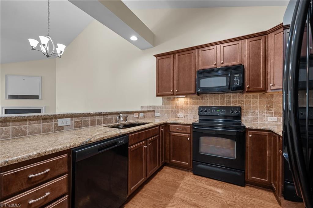 4105 Gilchrist Drive, Burlington, North Carolina image 9