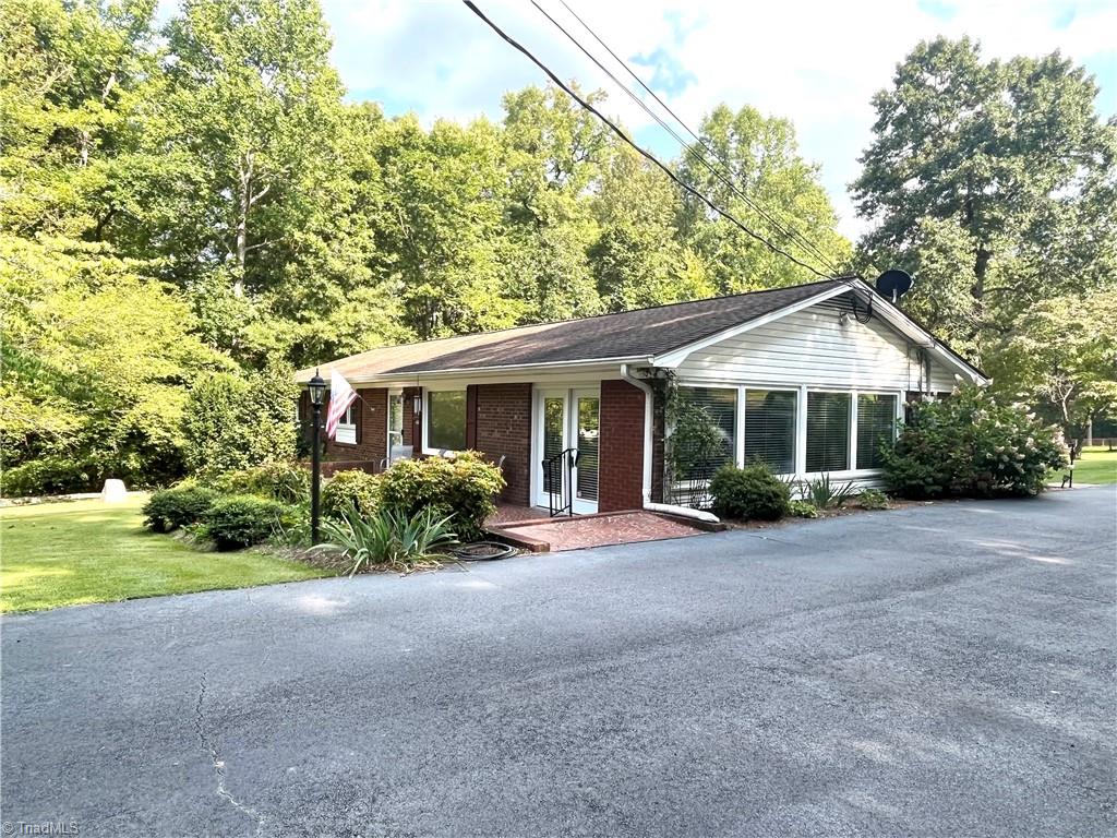 View High Point, NC 27263 house