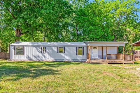 Homes For Sale - 189 Sunset Drive<br/> Thomasville, NC 27360