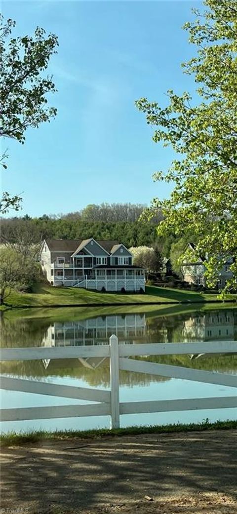 Homes For Sale - 342 Birkdale Ridge<br/> Jefferson, NC 28640