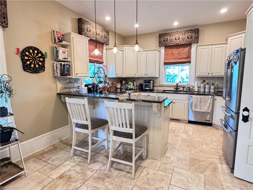 311 Cherry Street, Mount Airy, North Carolina image 15
