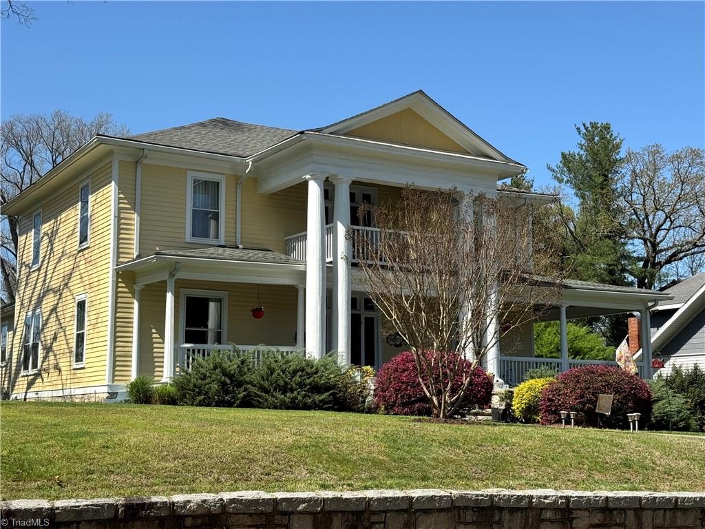 311 Cherry Street, Mount Airy, North Carolina image 2