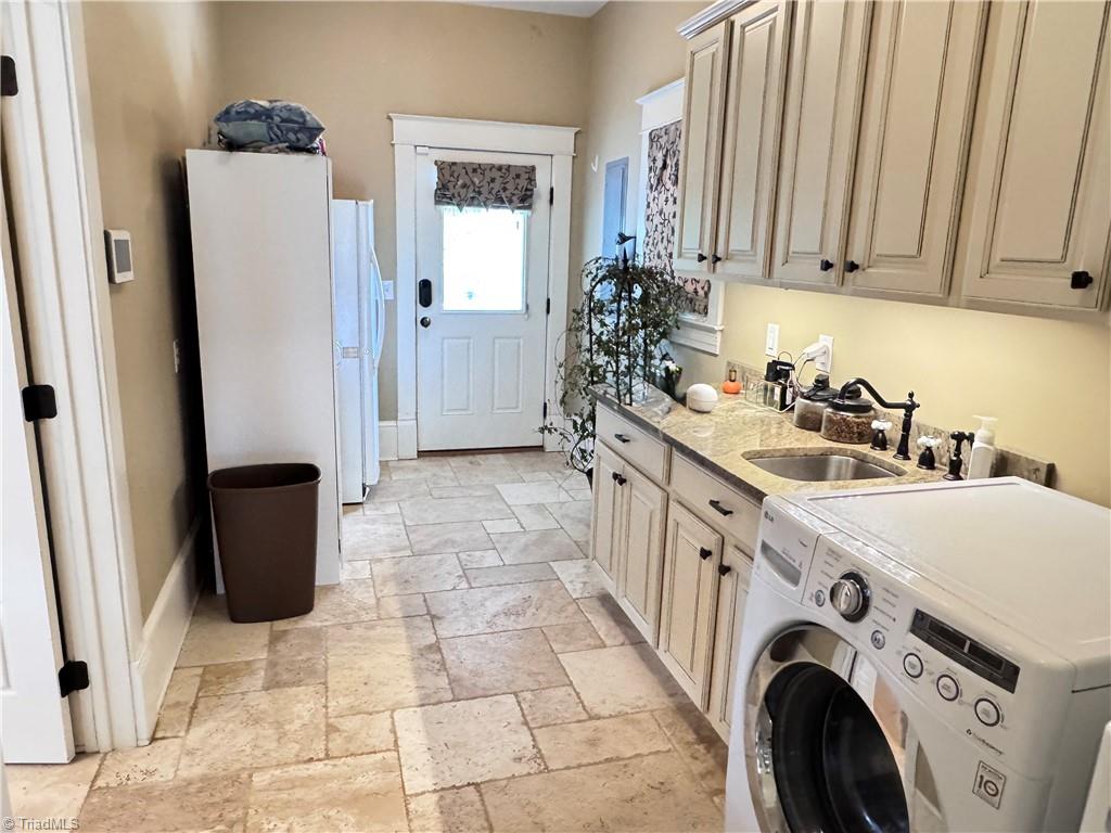 311 Cherry Street, Mount Airy, North Carolina image 22