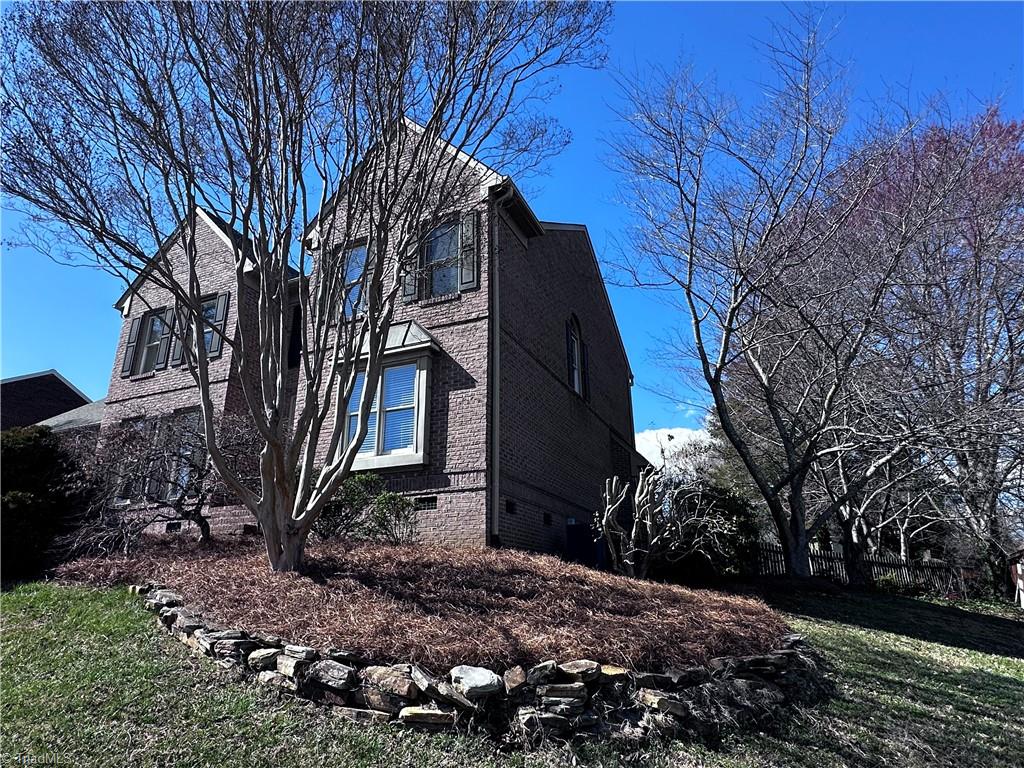 1421 Wisteria Court, High Point, North Carolina image 5