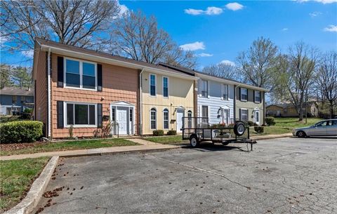 Photo of 201 E Montcastle Drive #C, Greensboro, NC 27406 (MLS # 1212848)