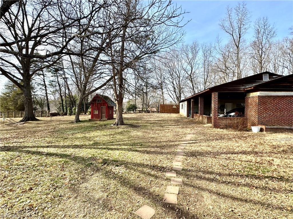 1418 Richardson Drive, Reidsville, North Carolina image 3