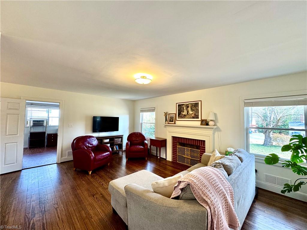 1418 Richardson Drive, Reidsville, North Carolina image 9