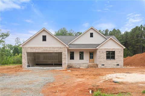 Homes For Sale - 434 Potters Landing Lndg<br/> Denton, NC 27239