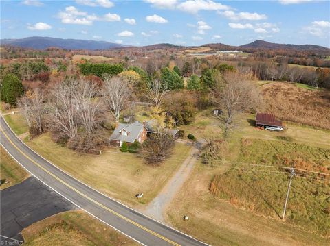 A home in Roaring River