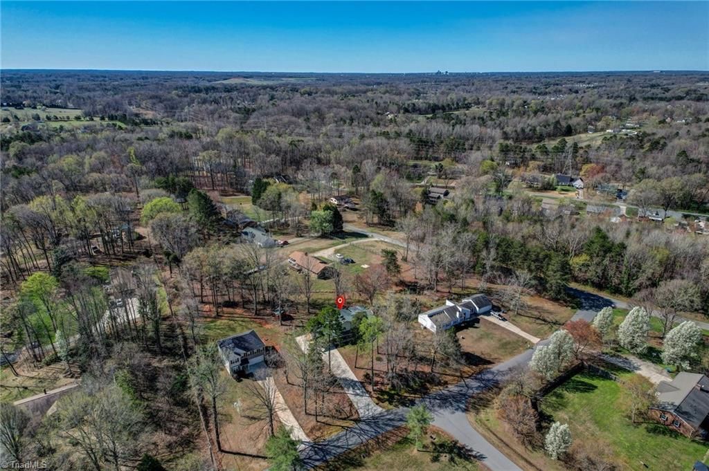 Photo of 4604 Luewood Road, Greensboro, NC 27405 (MLS # 1210921)