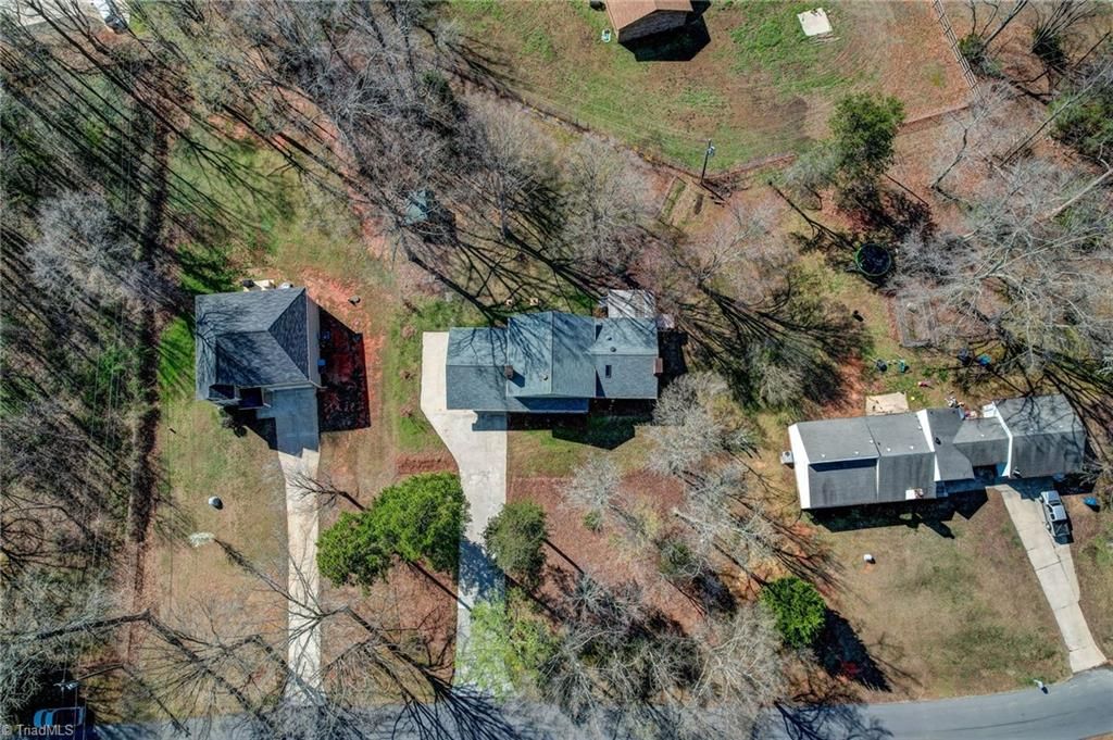 Photo of 4604 Luewood Road, Greensboro, NC 27405 (MLS # 1210921)