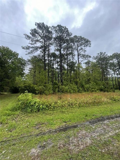 Vacant Land For Sale - 879 Harkers Island Road<br/> Beaufort, NC 28516