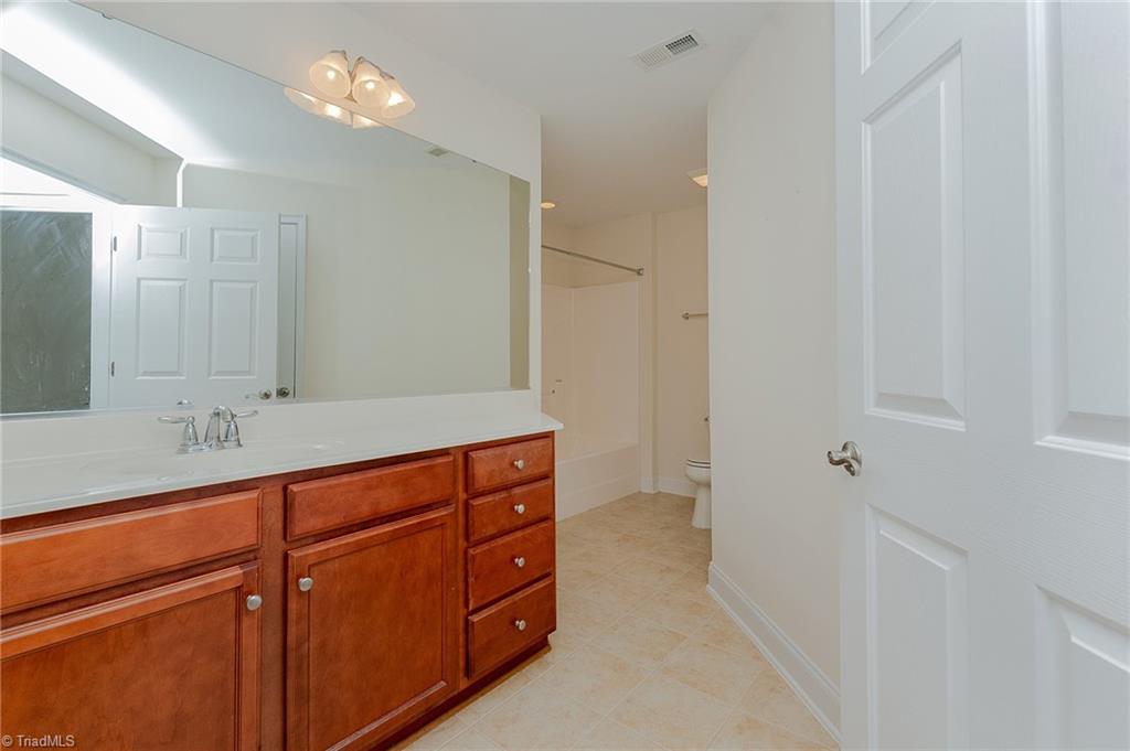32 Pitlockry Place, Greensboro, North Carolina image 23