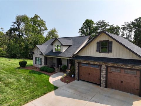 A home in Mount Airy