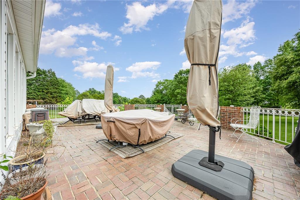 3908 Hickory Meadow Road, Greensboro, North Carolina image 26