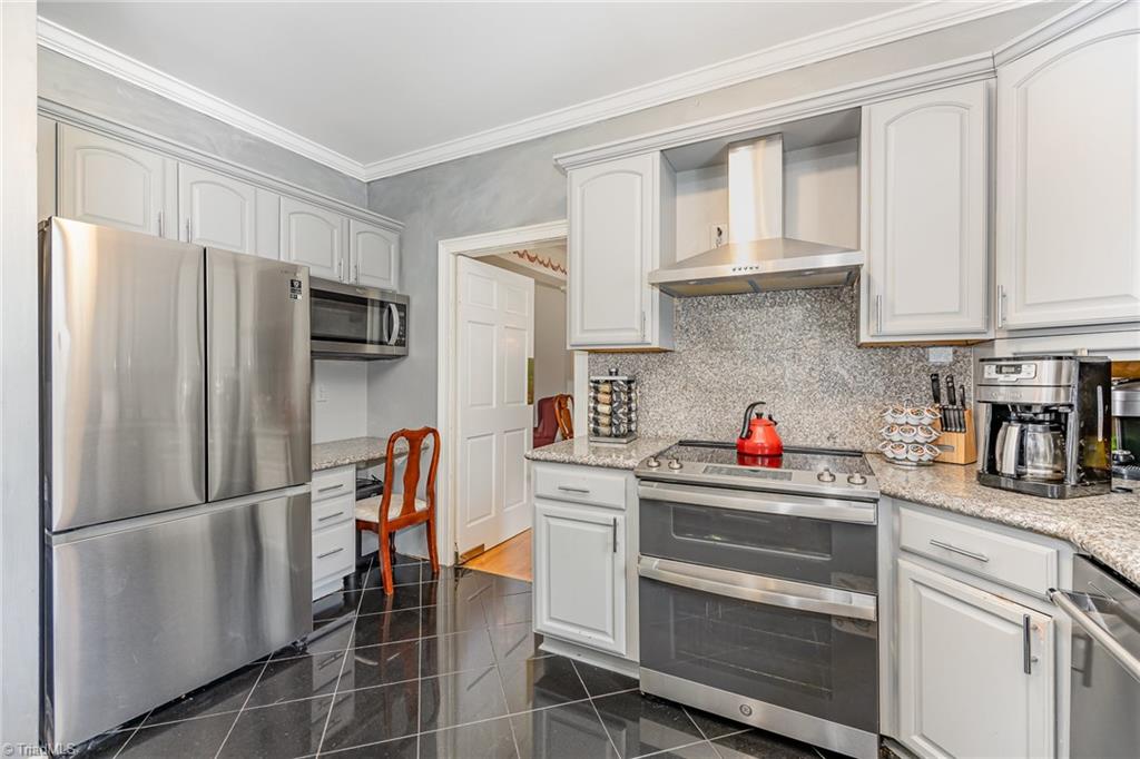 3908 Hickory Meadow Road, Greensboro, North Carolina image 14