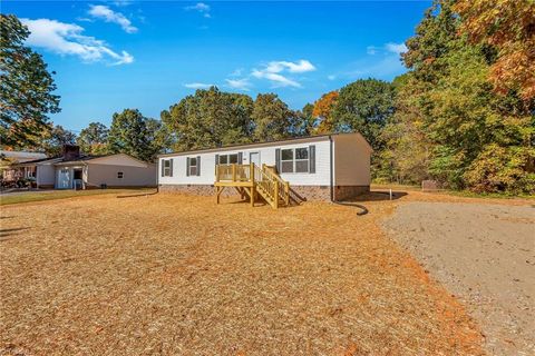 A home in Hiddenite