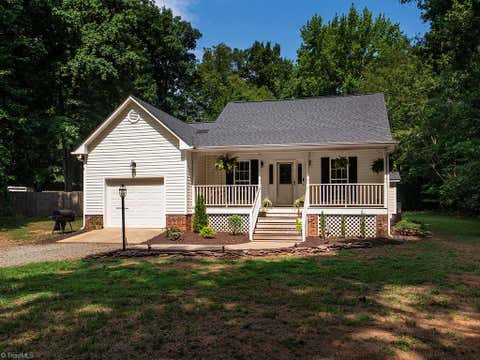 Homes For Sale - 8553 Black Walnut Court<br/> Alamance County, Snow Camp, NC 27349