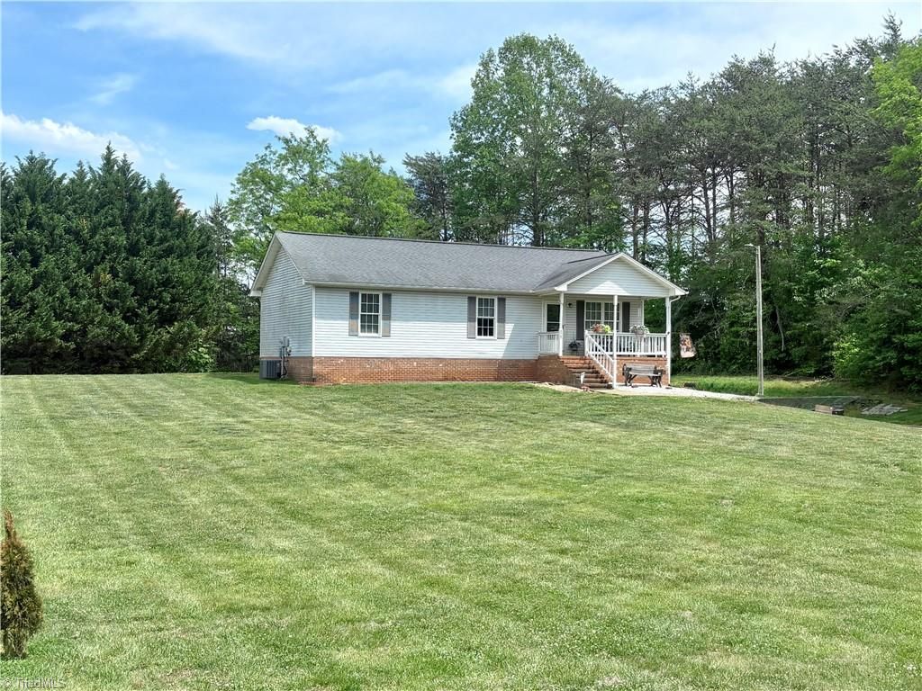 Photo of 808 Creed Road, Ararat, NC 27007 (MLS # 1219569)