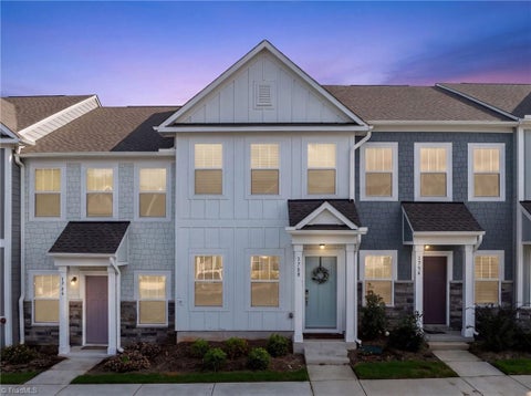 Townhouse For Sale - 1760 Granby Heights Drive<br/> Winston-Salem, NC 27103