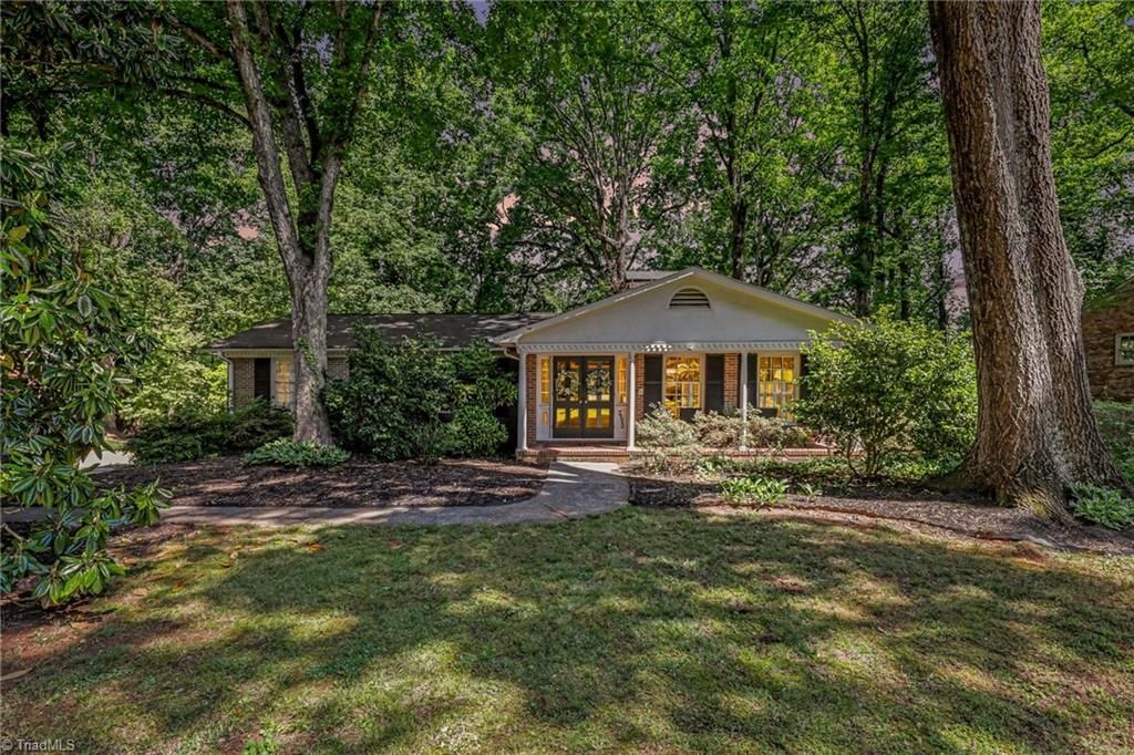 Photo of 2860 Saint Claire Road, Winston-Salem, NC 27106 (MLS # 1219199)