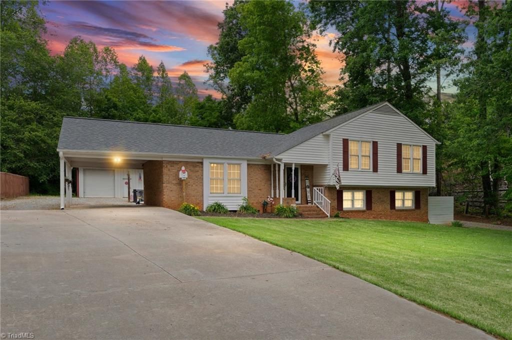 Photo of 201 Kingwood Road, Reidsville, NC 27320 (MLS # 1219262)