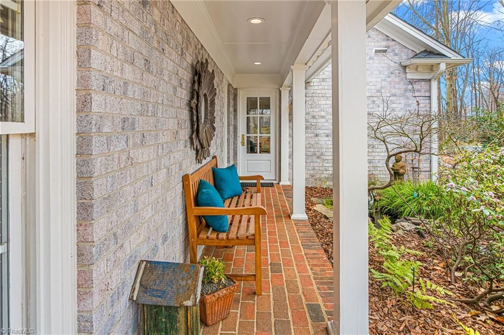 Photo of 402 Parkmont Drive, Greensboro, NC 27408 (MLS # 1199601)