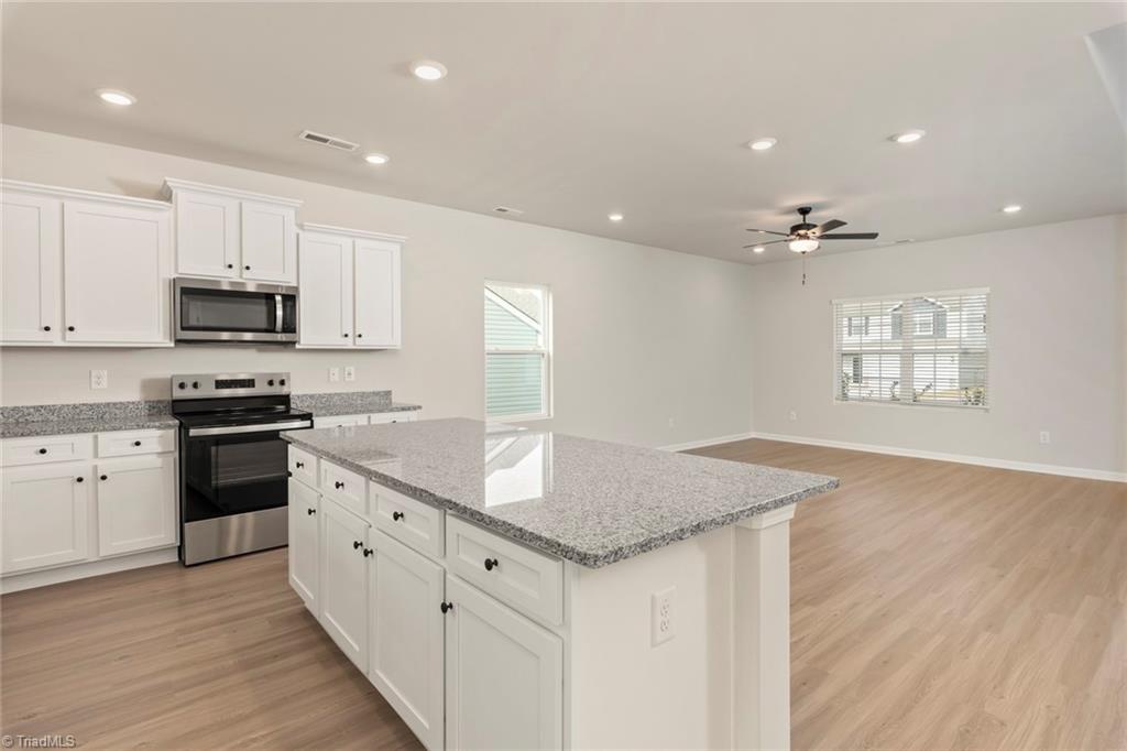 128 Courtland Drive, King, North Carolina image 11