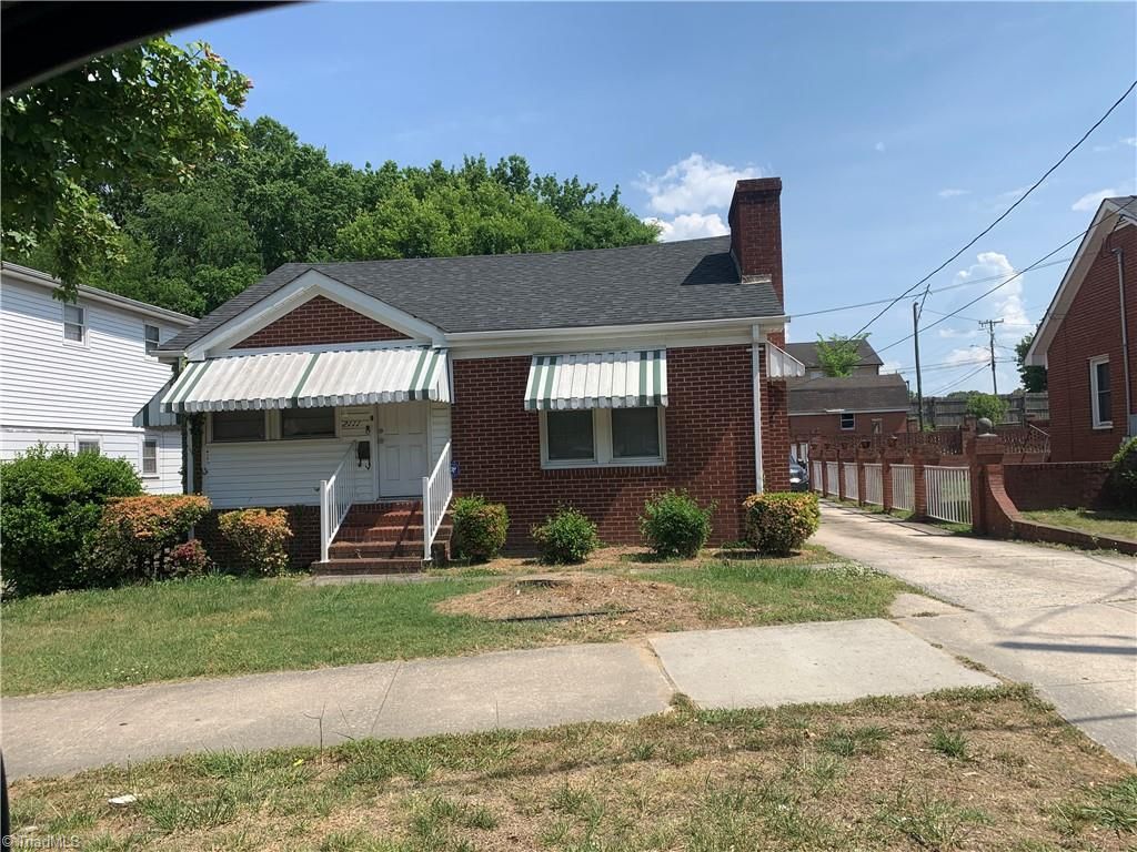 Photo of 2111 S Benbow Road, Greensboro, NC 27406 (MLS # 1219418)
