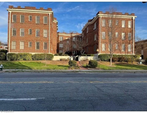Homes For Sale - 828 N Elm Street #E4<br/> Greensboro, NC 27401