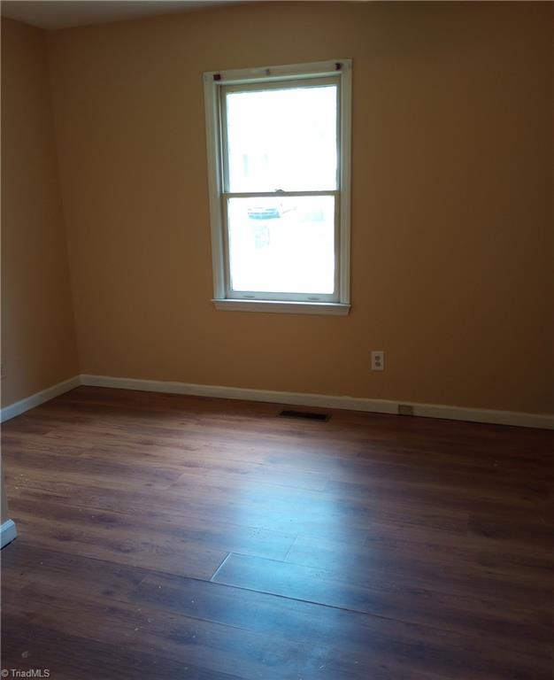 1503 Canton Avenue, Greensboro, North Carolina image 13