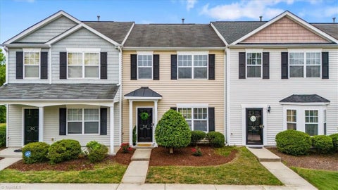 Townhouse For Sale - 38 Arbor Hill Place<br/> McLeansville, NC 27301