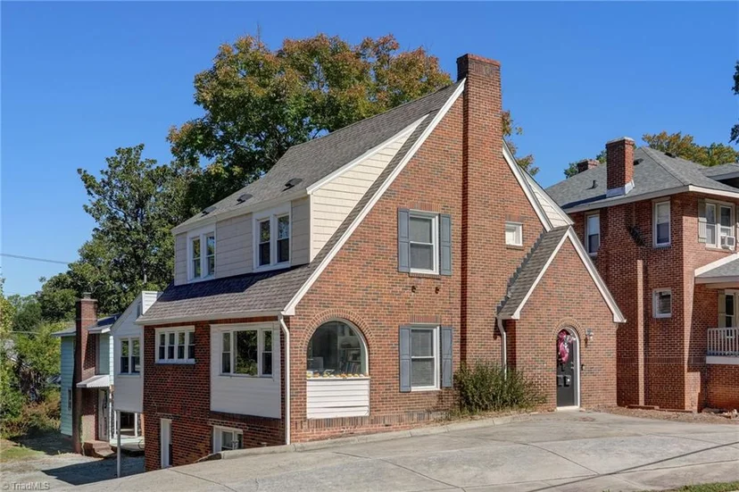 1224 W Market Street, photo 1 of 49