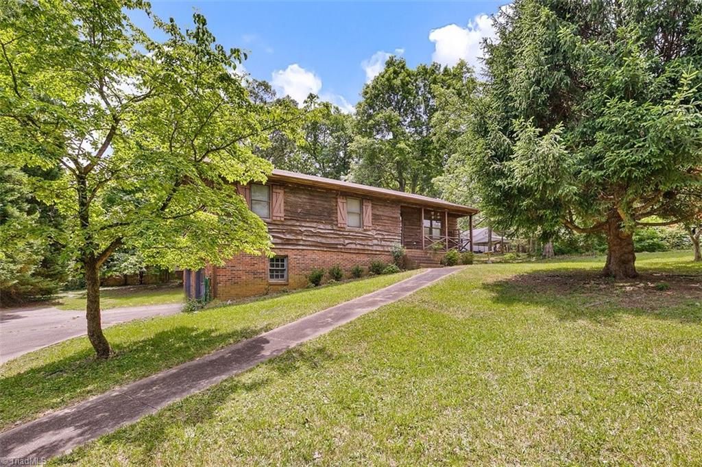 200 Jackson Street, Jamestown, NC 27282, MLS 1105381 Howard Hanna