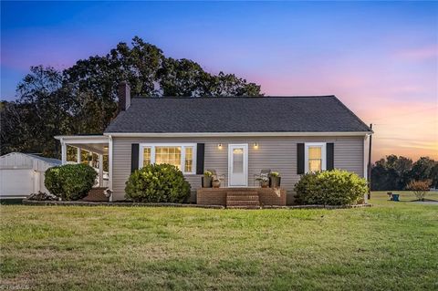 Homes For Sale - 3307 Altamahaw Church Street<br/> Elon, NC 27244