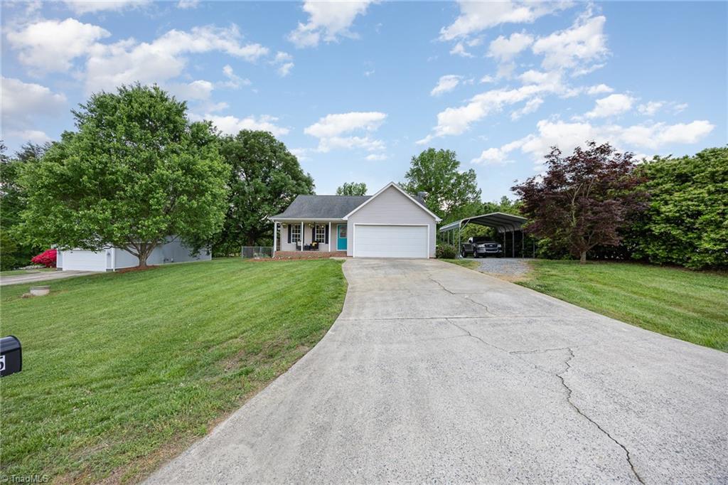 7095 Agatha Drive, Stokesdale, North Carolina image 2