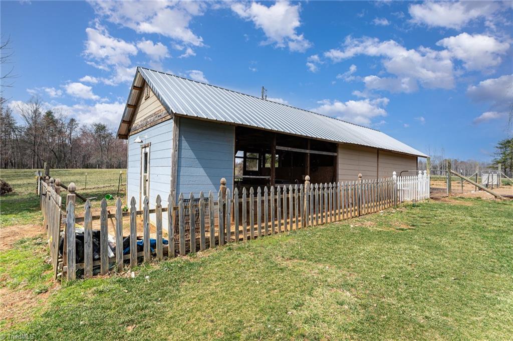3450 Huffine Mill Road, Gibsonville, North Carolina image 36